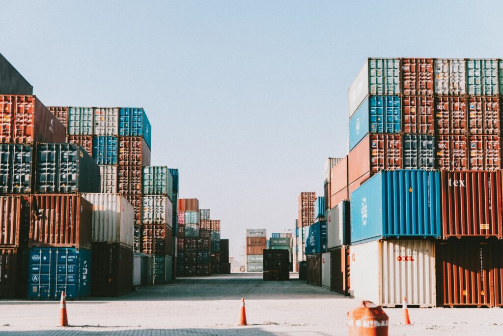 Employer Value Proposition Guide for Logistics and Manufacturing Employers